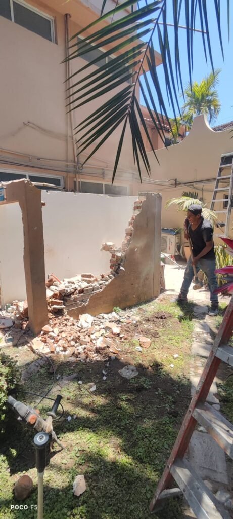 Santa Rosa Manifold 3